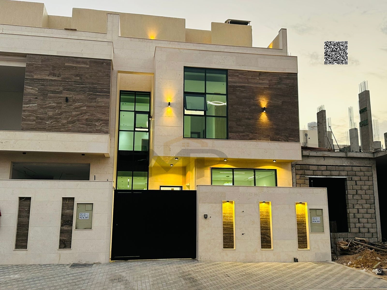 Villa for sale in Ajman at a bargain price. Excellent location. Freehold ownership for life. Open to all nationalities. Bank financing available.