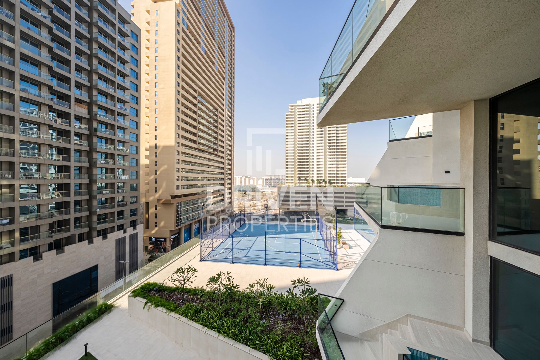Ready to Move in | Low Floor | Pool and Park Views