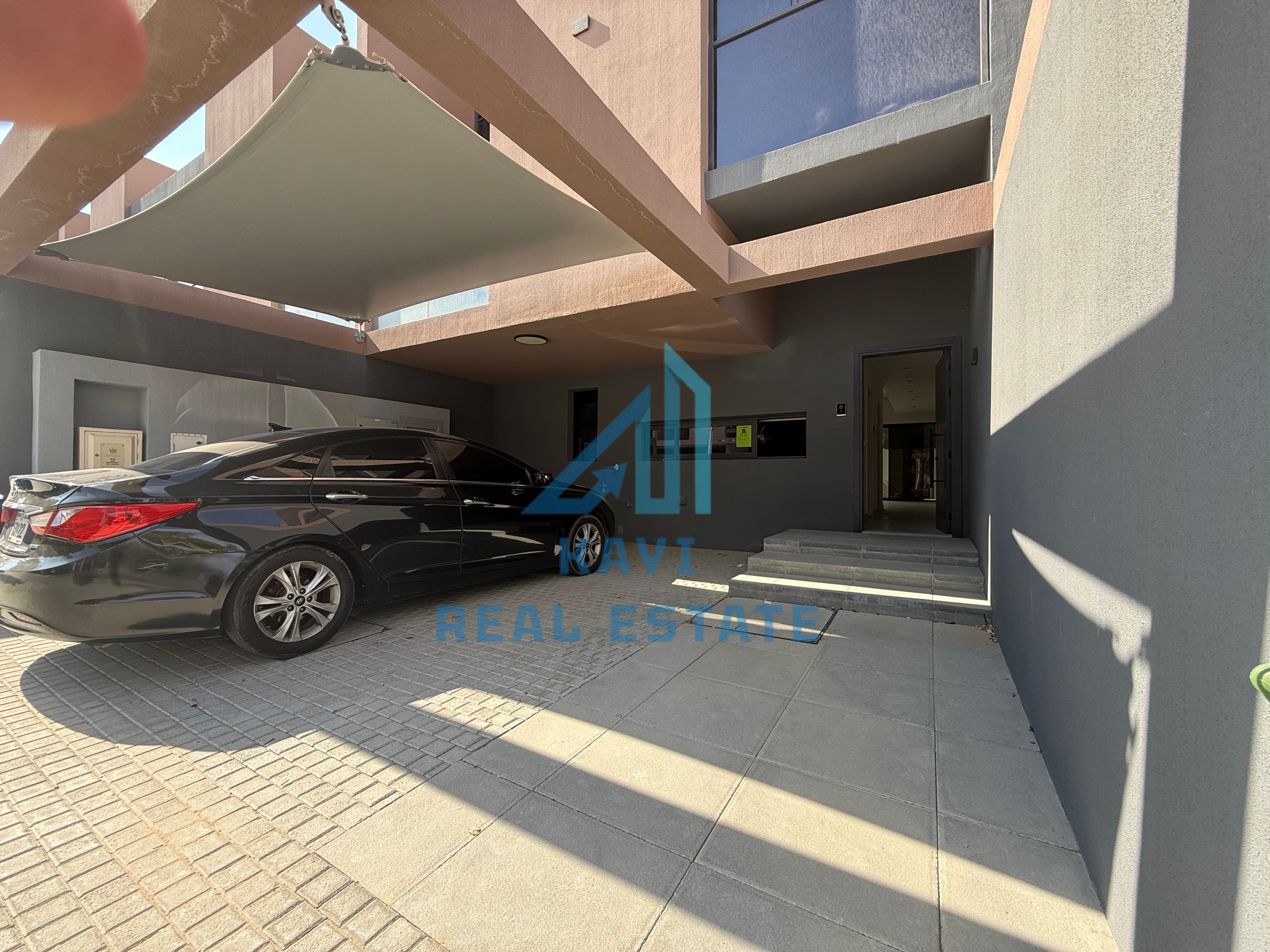 Luxury 3 BHK Townhouse In Gated community