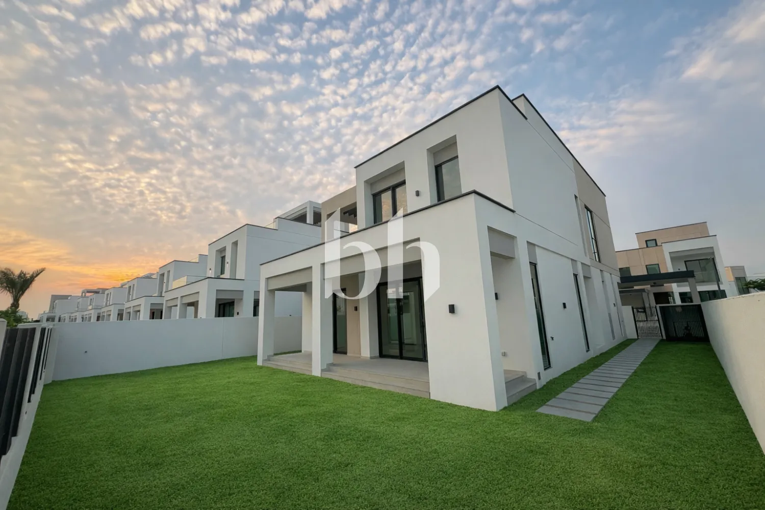 PARK BACKING | ADJACENT TO POOL | 4 BEDROOM