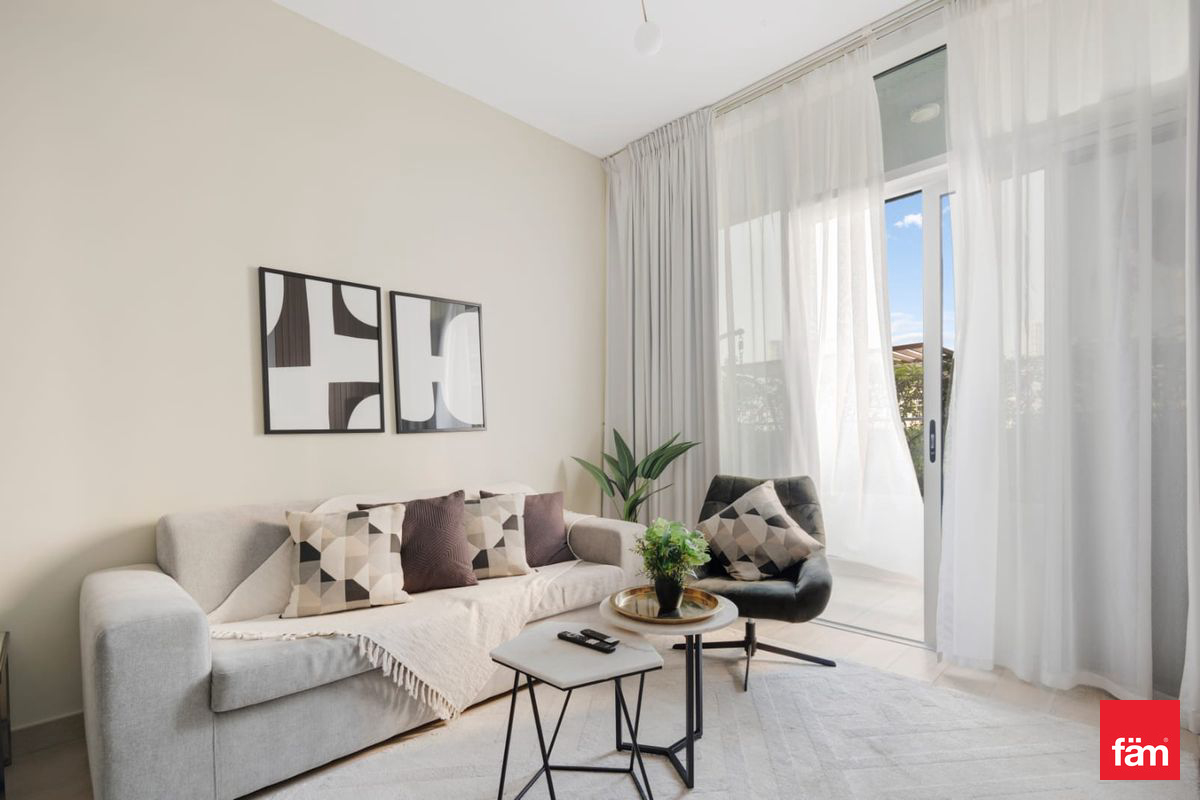Modern | Fully Furnished | Park View