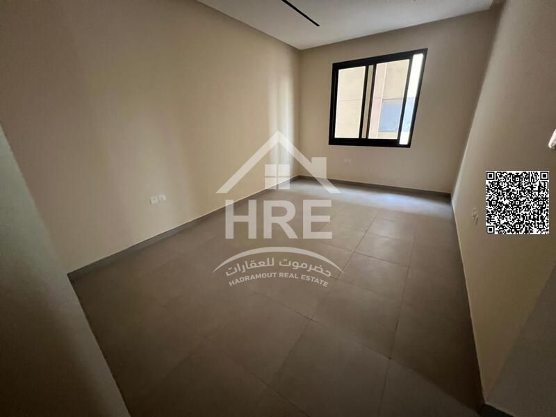 Room ,hall, balcony, annual rent Newbrand Jurf 3