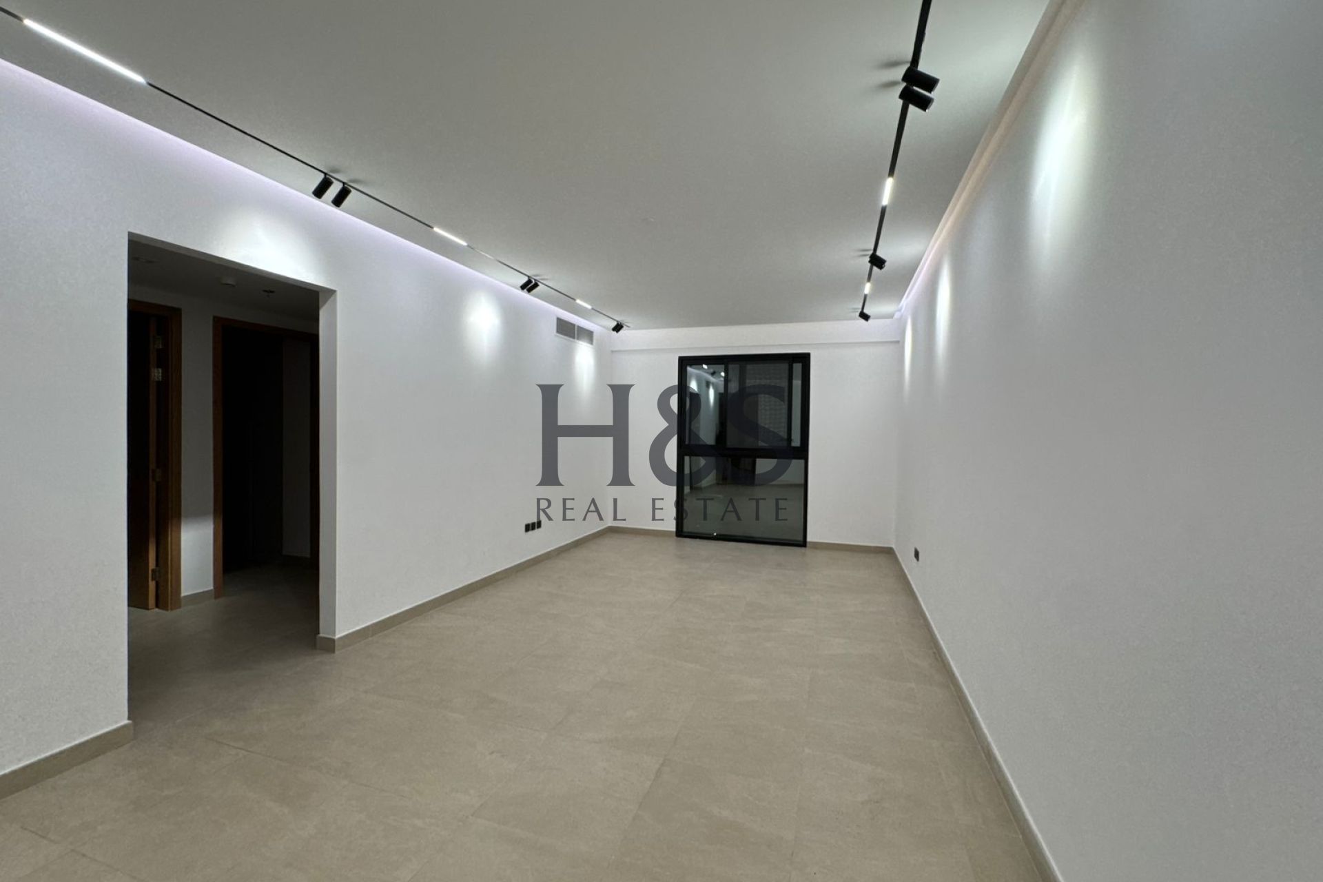 Spacious 2-Bedroom Apartment | Unfurnished & Bright
