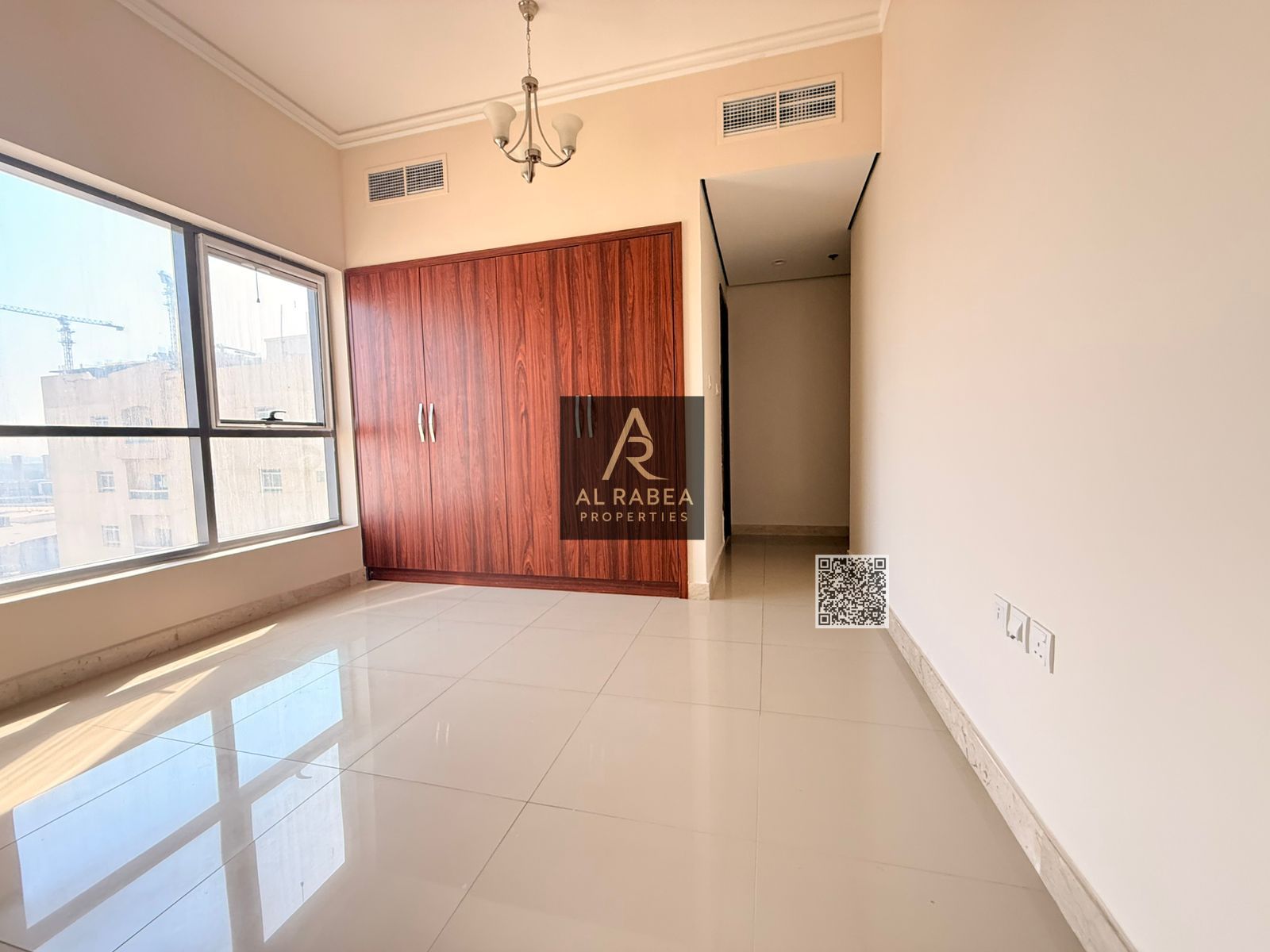 Free month - Built-in wardrobe - Convenient locati