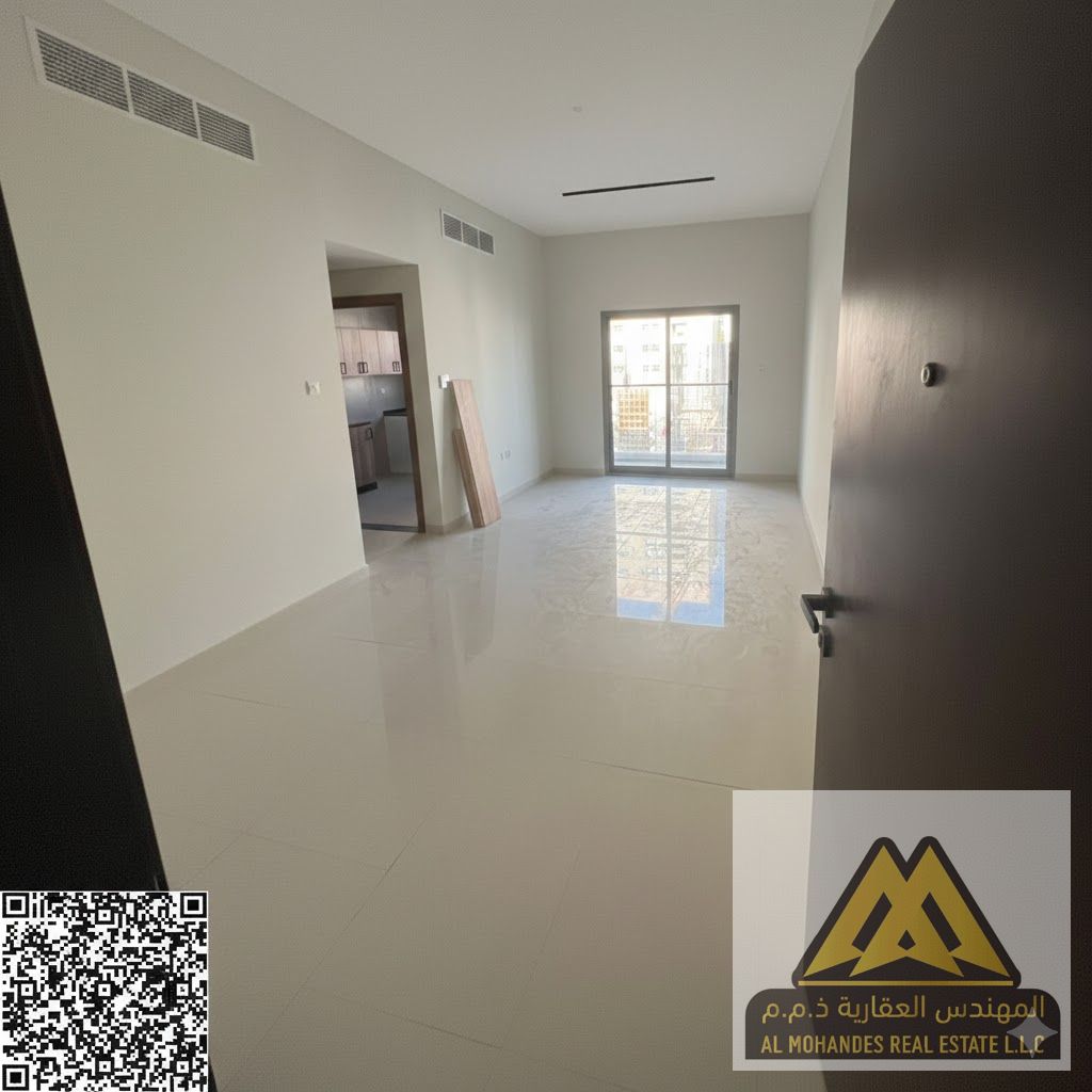 Clean apartment, first occupancy, 3 bedrooms and a living room, in a vibrant area.