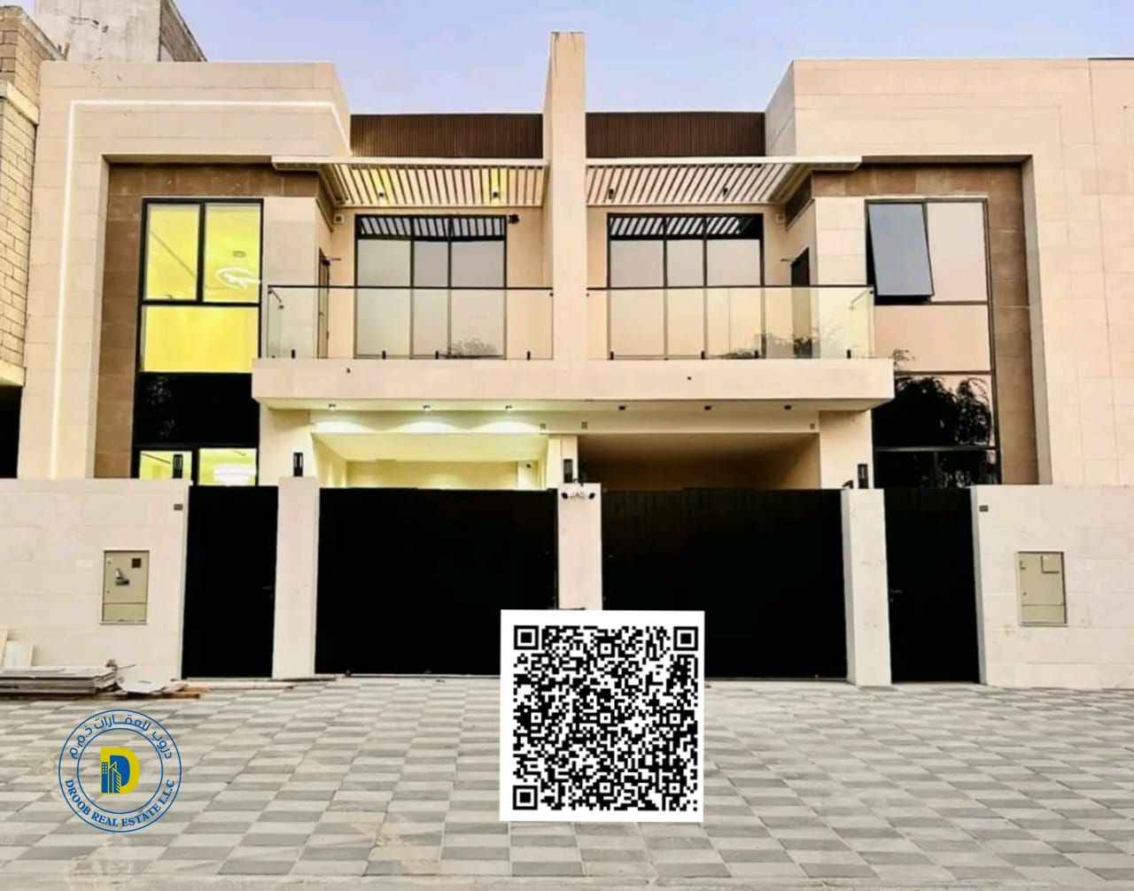 Luxury villa for sale in Al Yasmin area, 4 bedrooms, living room, majlis, and registration fees included. Attractive price.