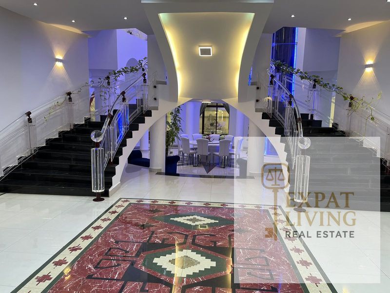 Masterpiece Mansion | Exclusive Full-Depth Swimming Pool