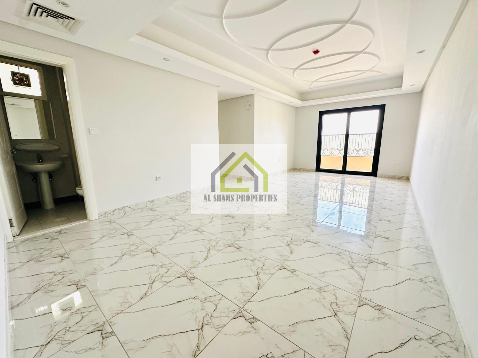 3Bedroom Unit With Master Room+Parking+Store