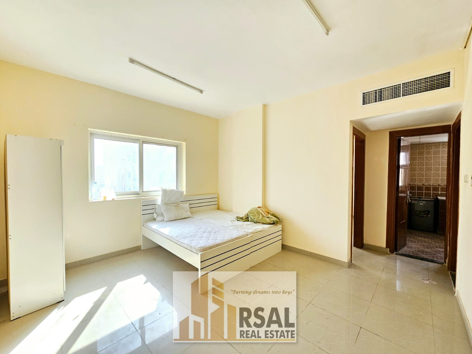 Like A Brand New Lavish Family 1Bhk //Ready to Move//Easy Payment//Close To Small Nasto Hypermarket