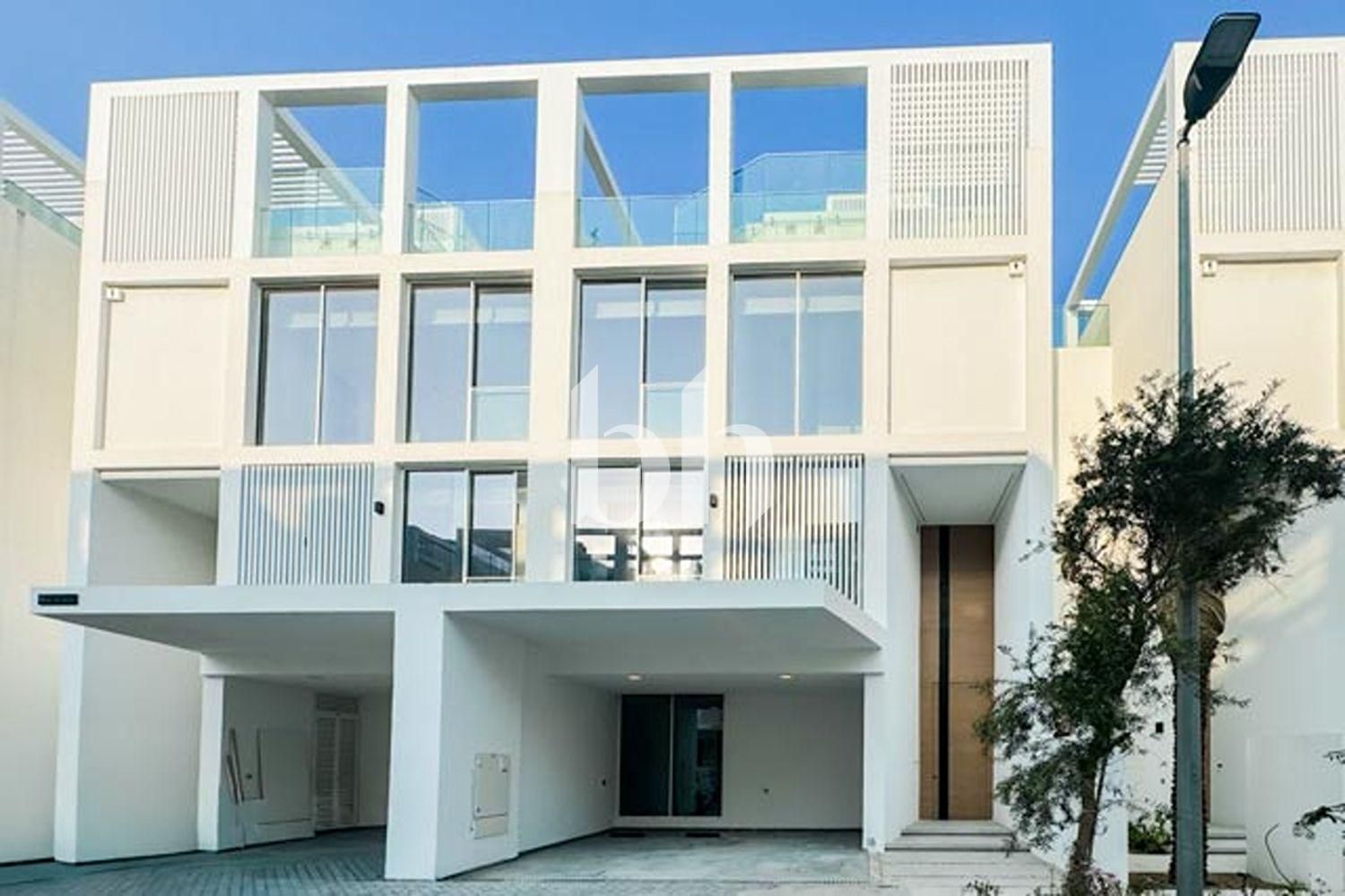 Luxury 4BR Villa | Private Pool | Vacant