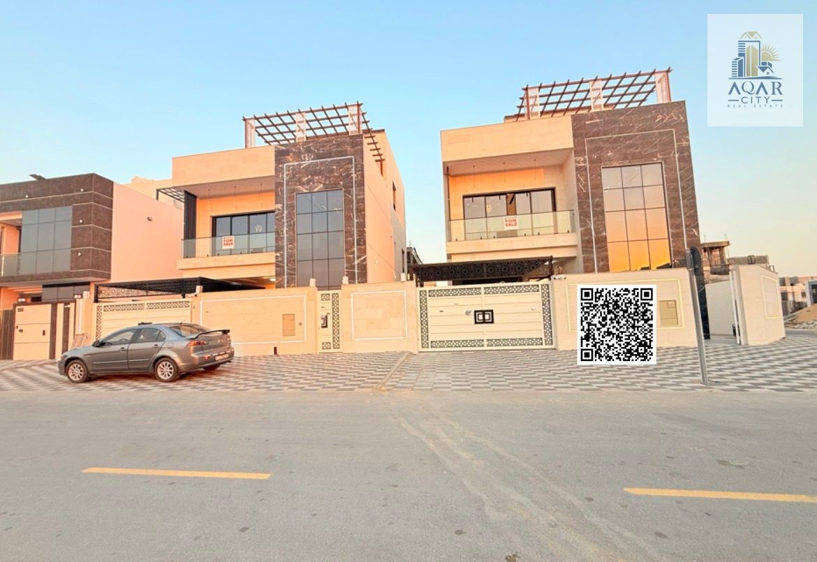 For sale: A seven-bedroom villa with master bedrooms, including fees, registration, and central air conditioning. Ground floor + first floor + roof.