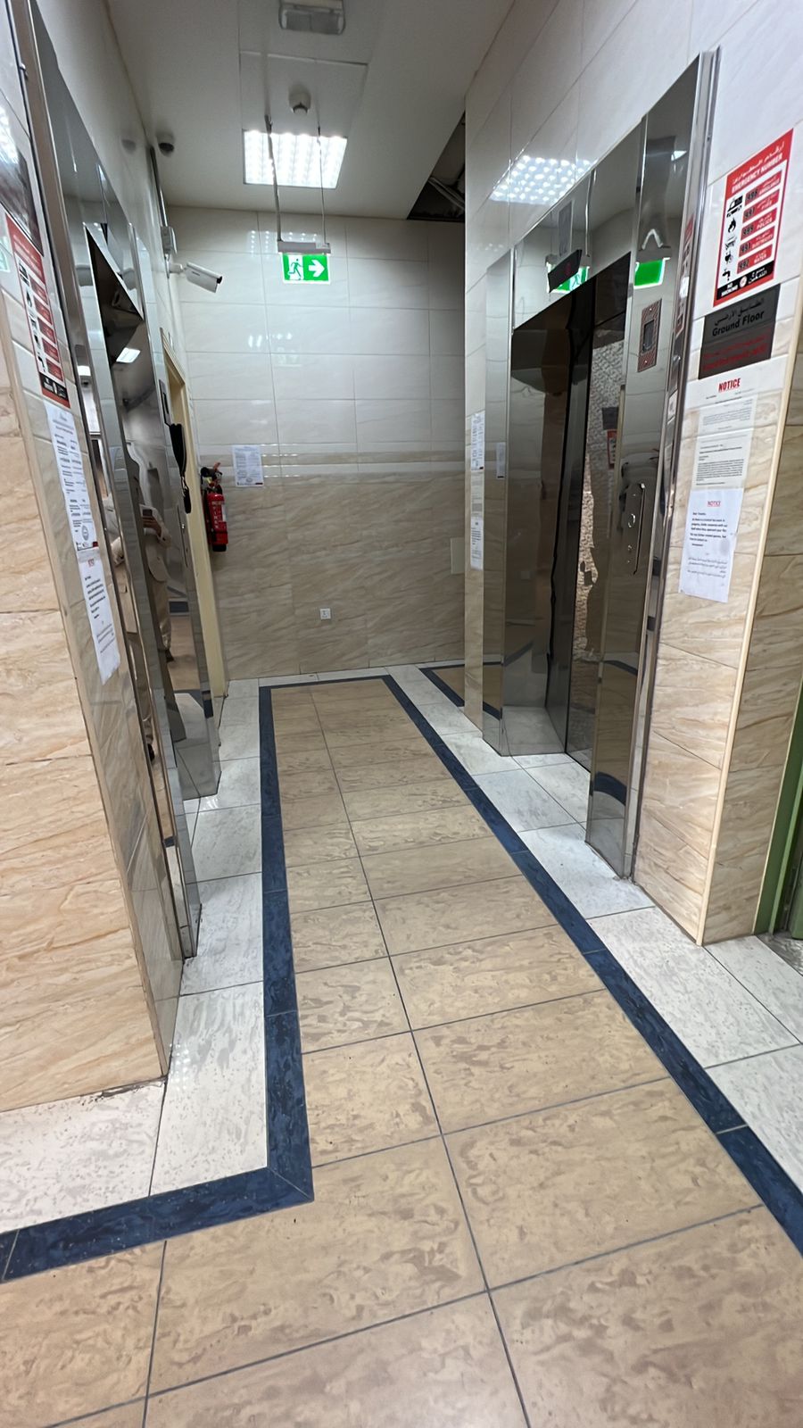 Spacious studio in Sharjah Al Majara with balcony and separate kitchen Ideal for a small family, close to the Corniche and all services