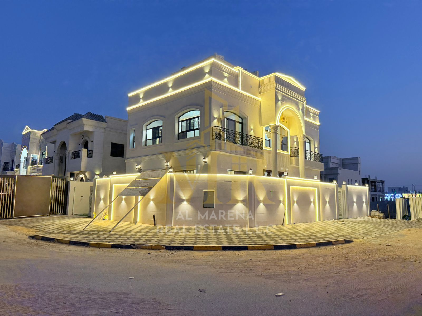 Classic Corner Villa with 5 Master Bedrooms and Rooftop in a Prime Location on the Main Street