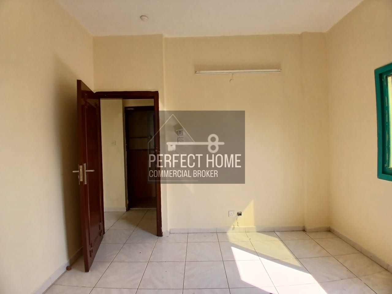 Spacious 1Bhk with split ac 4 to 6 cheques payment in Al Butina area Sharjah