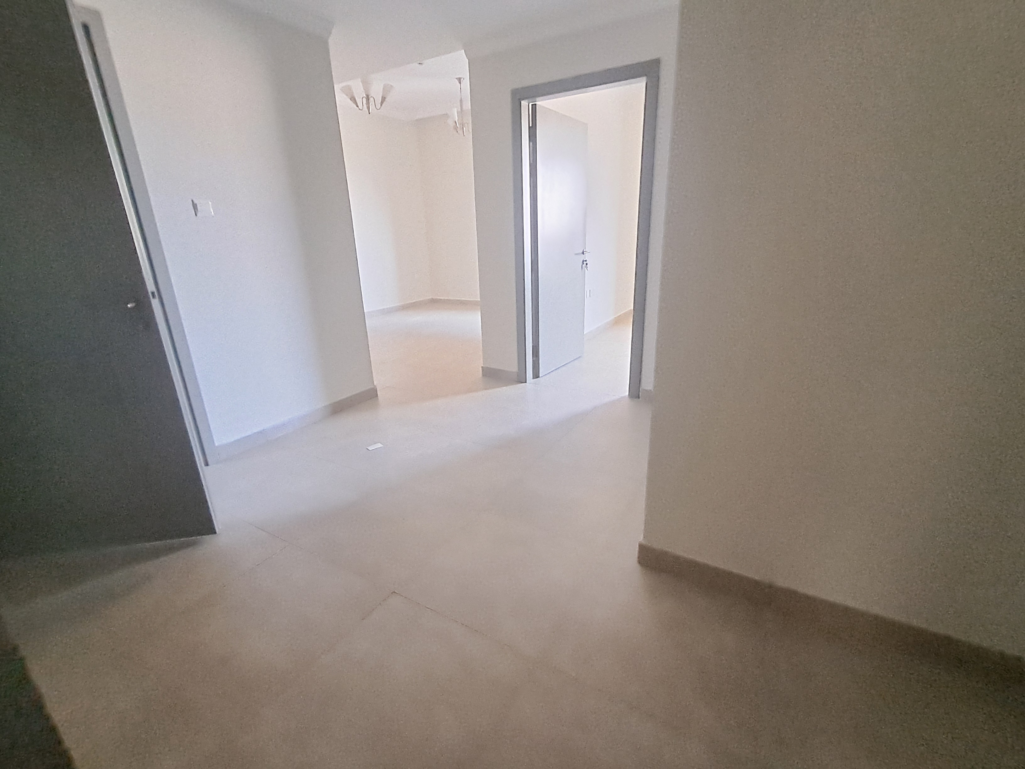 1 month free no Deposit 1bhk Like 2BHK apartment available
