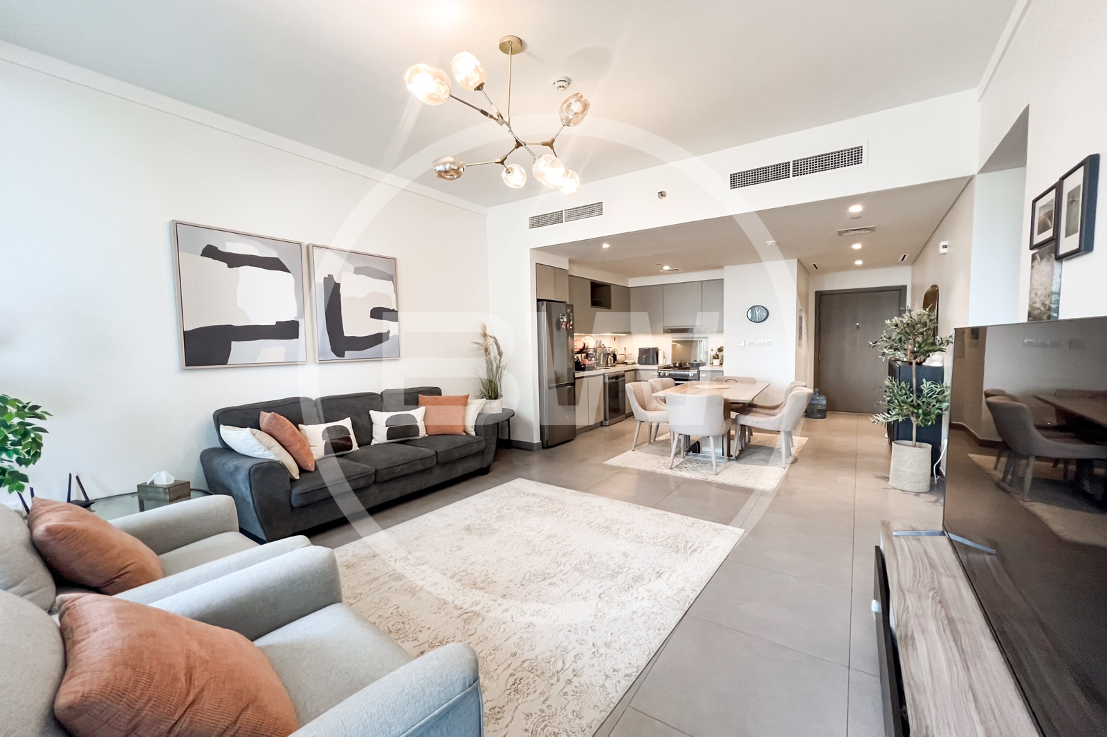 UNFURNISHED | Available soon | Low floor