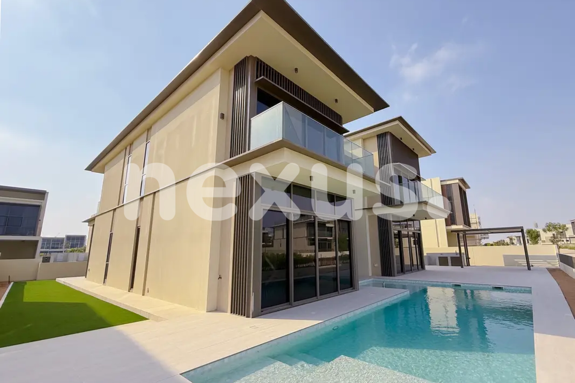 Private Pool | Luxury Living | Multiple Chqs