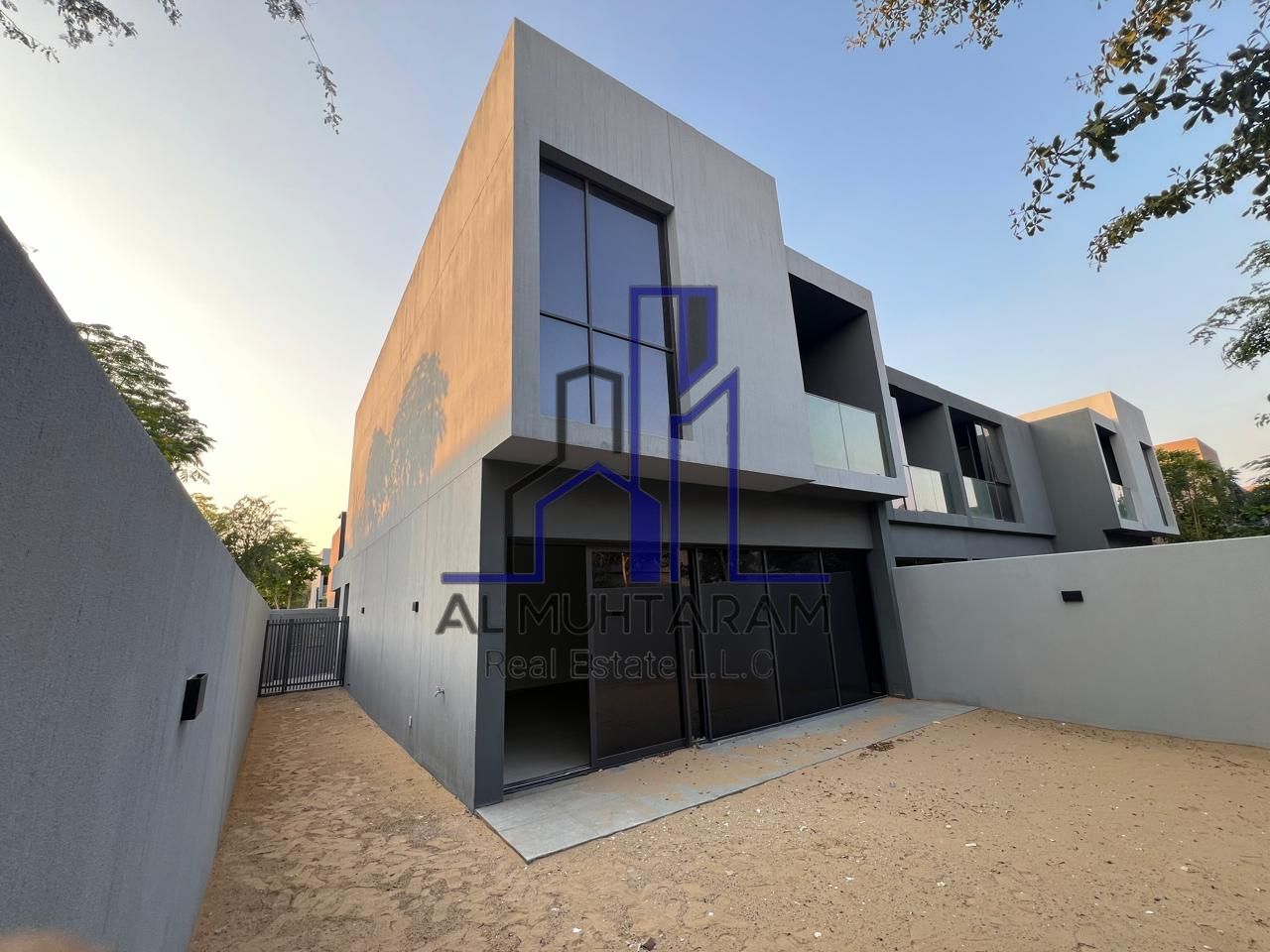luxury 3BR Townhouse for rent in Masaar / Corner Unit