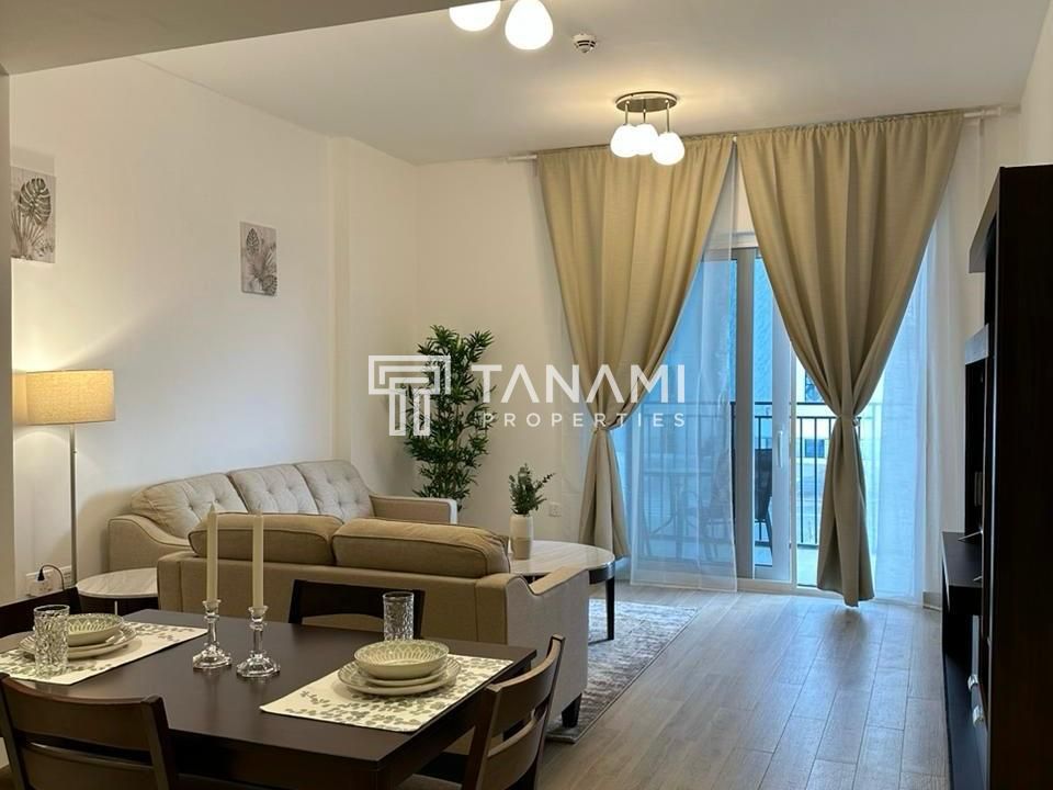 Well Maintained Fully Furnished Utilities Included