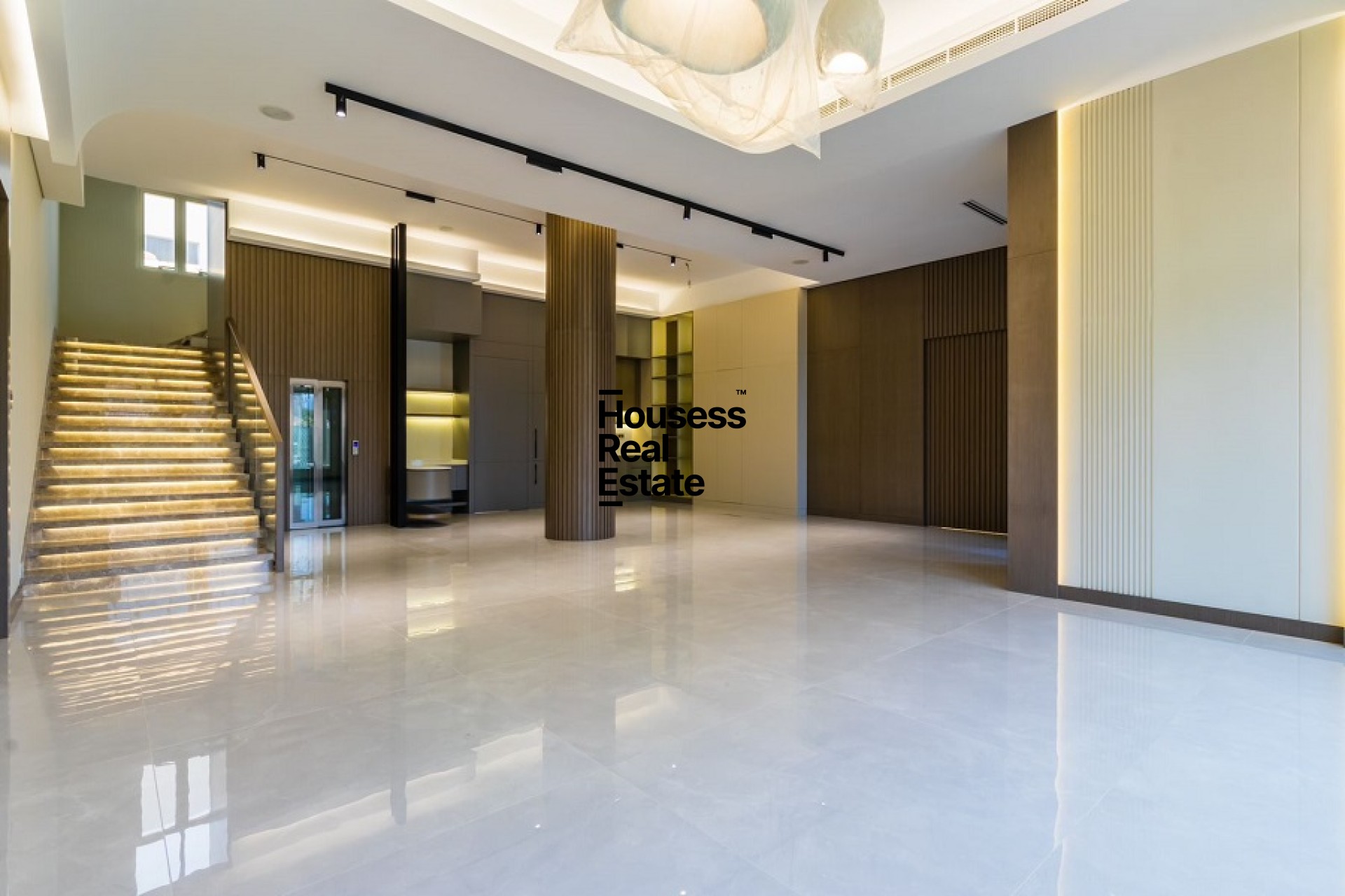 Exclusive Classic Luxury 7BHK villa near park