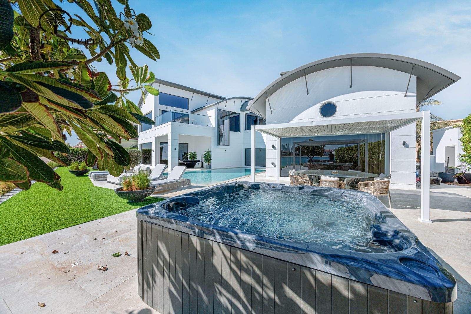 Renovated 7BR Villa I Pool I Beach I Marina