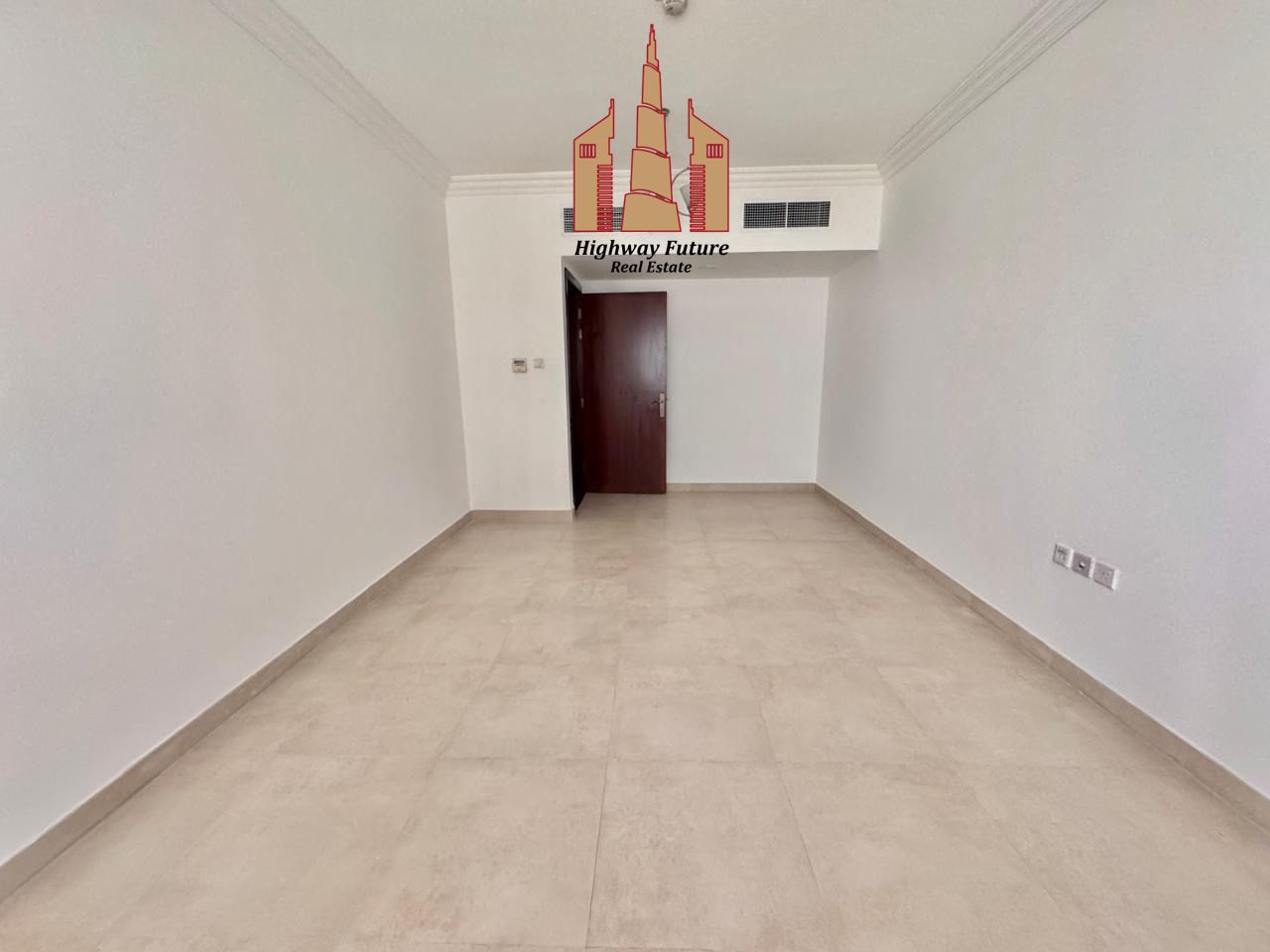 Gorgeous 1BHK With Balcony Parking Just 40k
