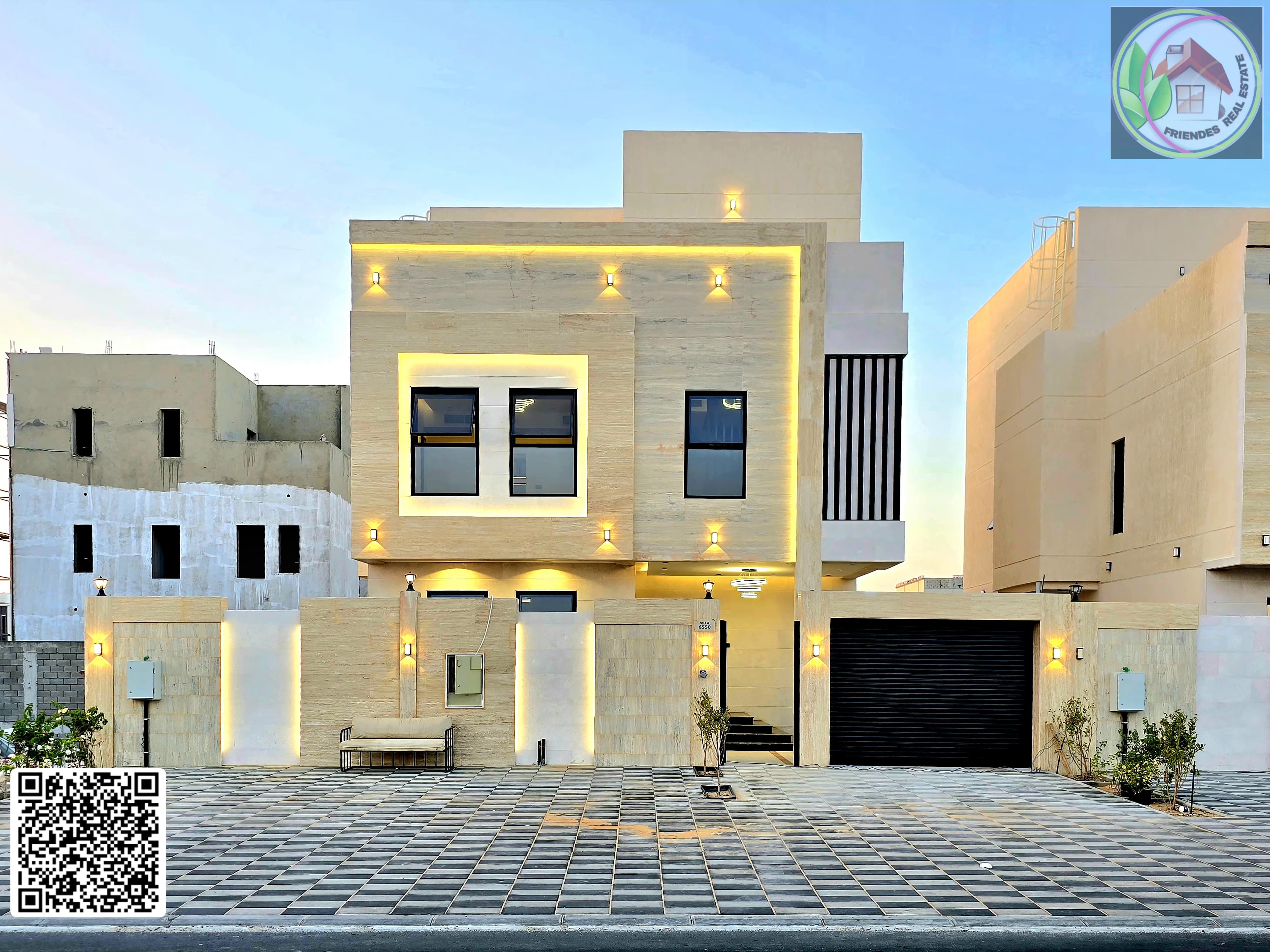 For sale including electricity, water and air conditioning with a distinctive swimming pool villa (ground floor, first floor and roof)