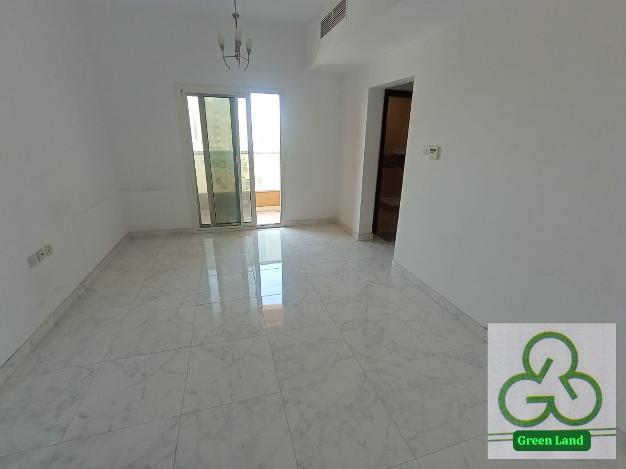 HOT OFFER 2BHK with balcony Central Gas Ac and IDEAL LOCATION 38k