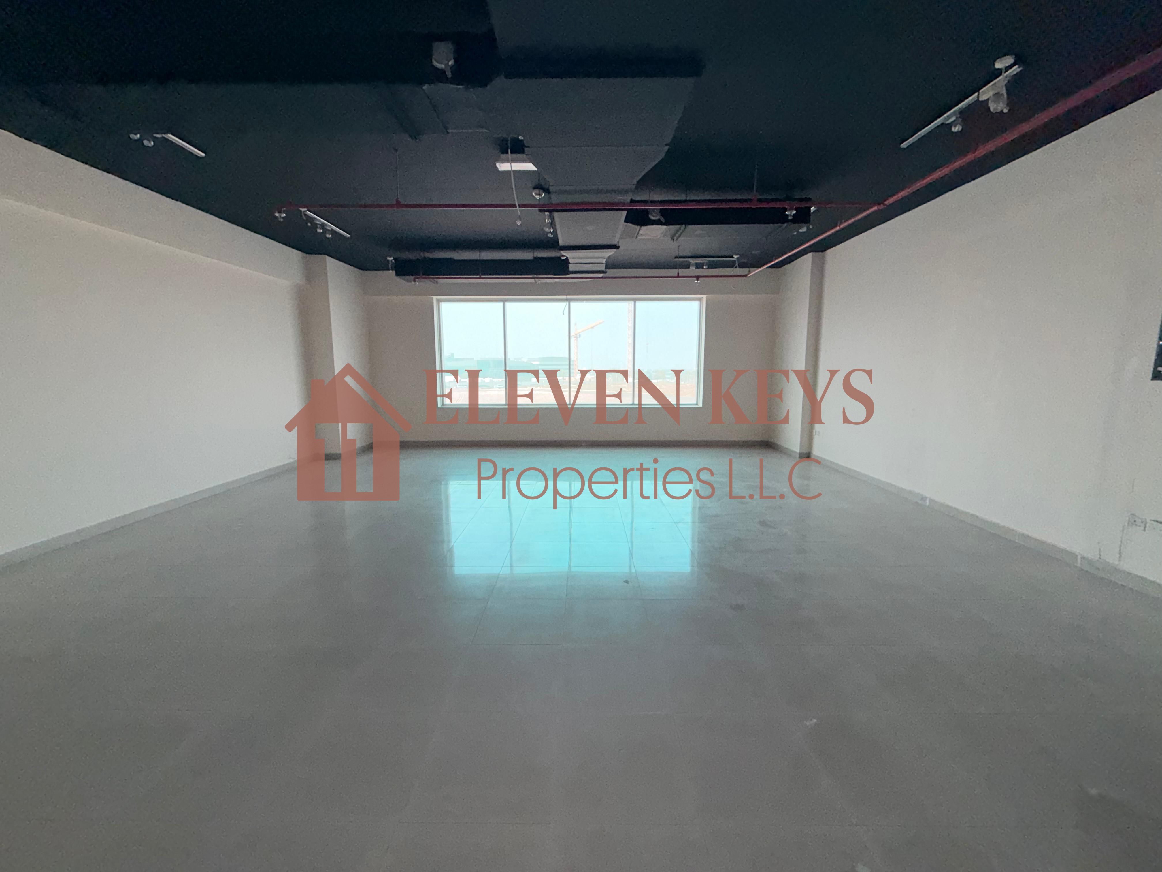 VACANT | READY TO MOVE | SPACIOUS LAYOUT