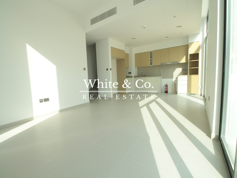 Vacant Now | Corner Unit | Spacious Layout