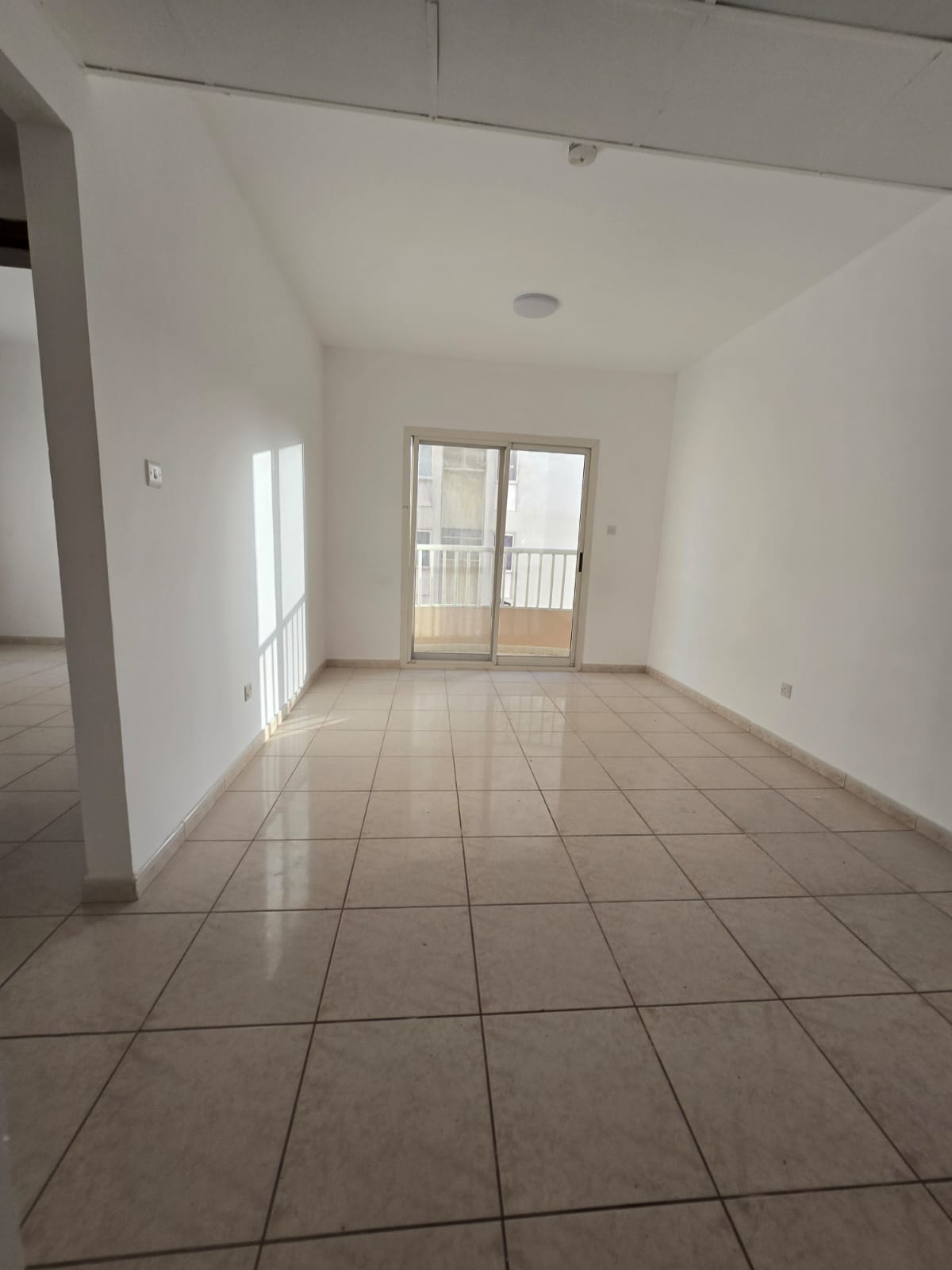 Annual rent in Sharjah – Al Rolla area, a 1-bedroom apartment with hall in a lively location close to all essential services, ideal for comfortable li