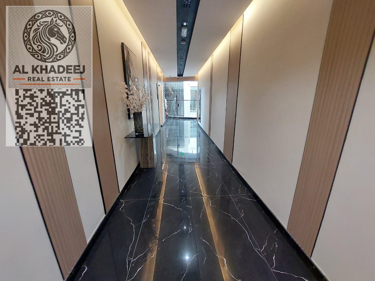 Large office space in Al Jurf 1 area, close to the Chinese market and all services, with easy access to Dubai and Sharjah.