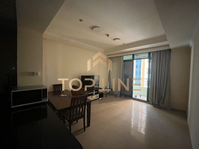 One Bedroom For Rent With Balcony