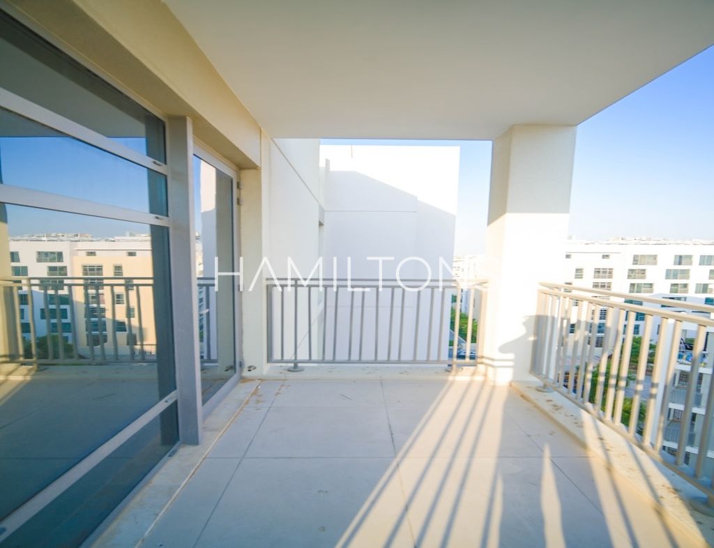 Premium Apartment | Secure Community | Resale