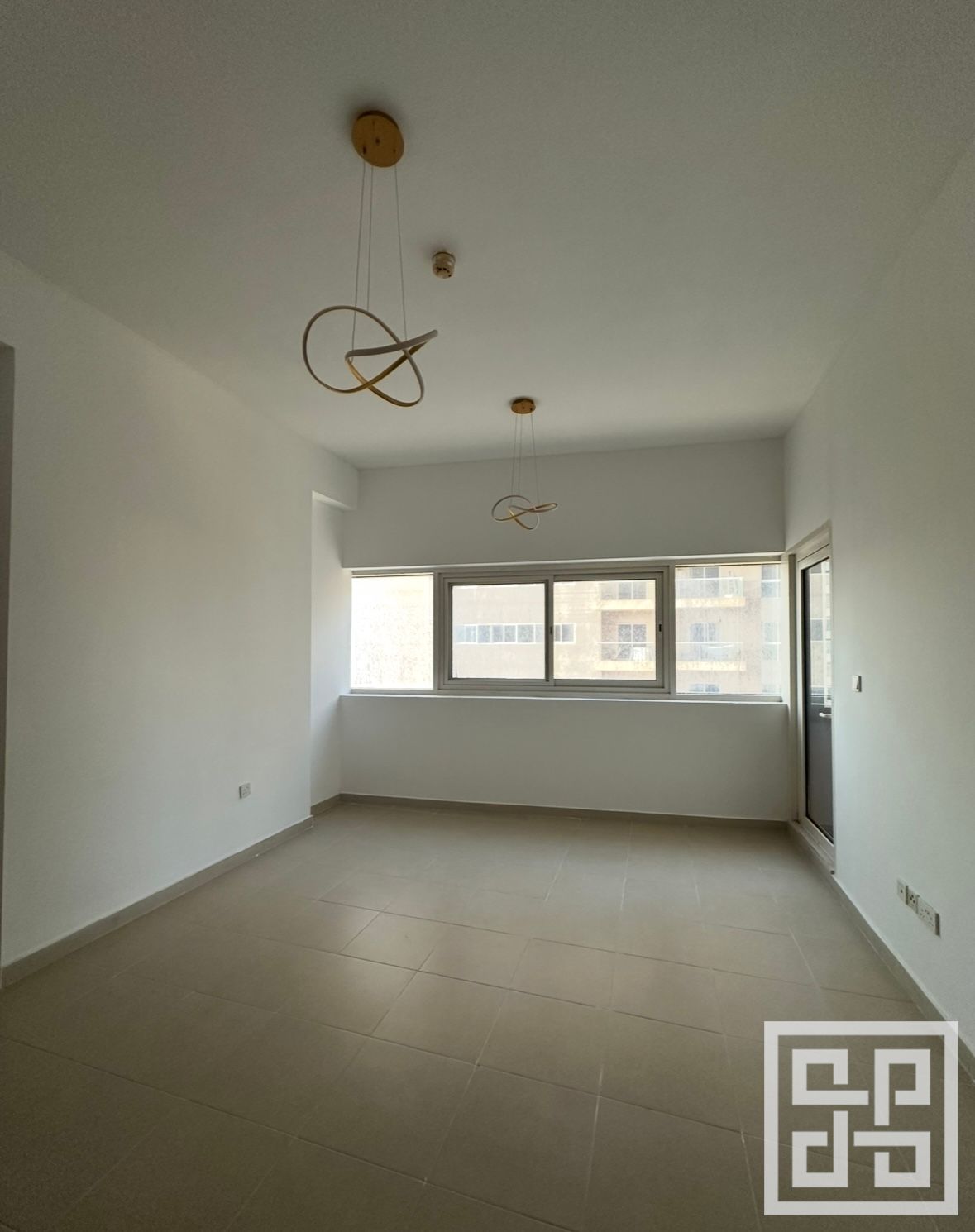 1 BR | Spacious | Front of LULU