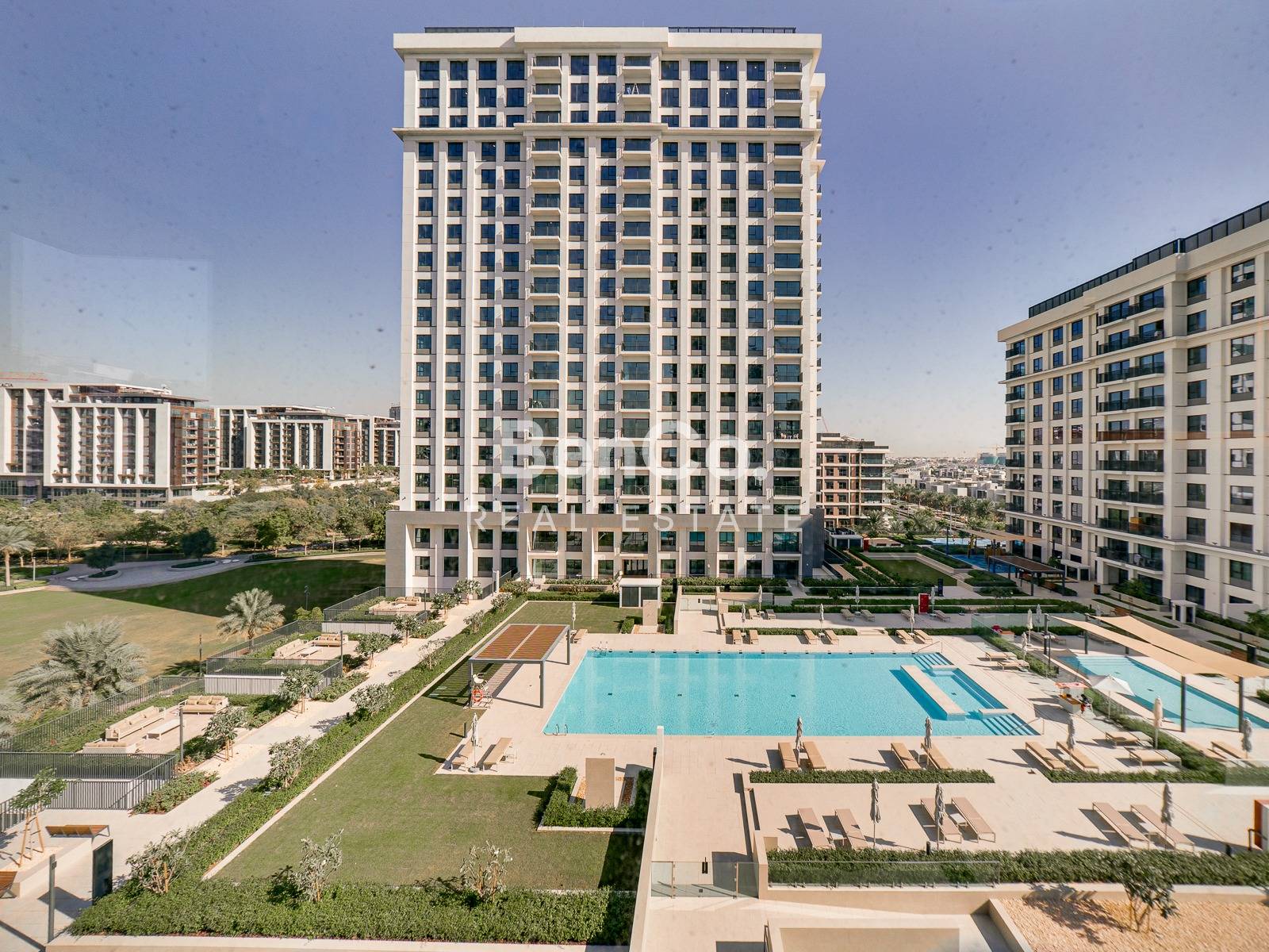 Full Park And Pool View | Modern | Vacant
