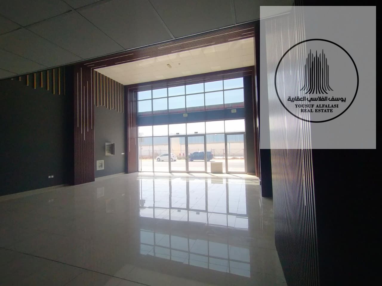 Showroom rent in Sharjah, Industrial Area 18, 3000 SQFT , 30 KW , Price 270000 AED