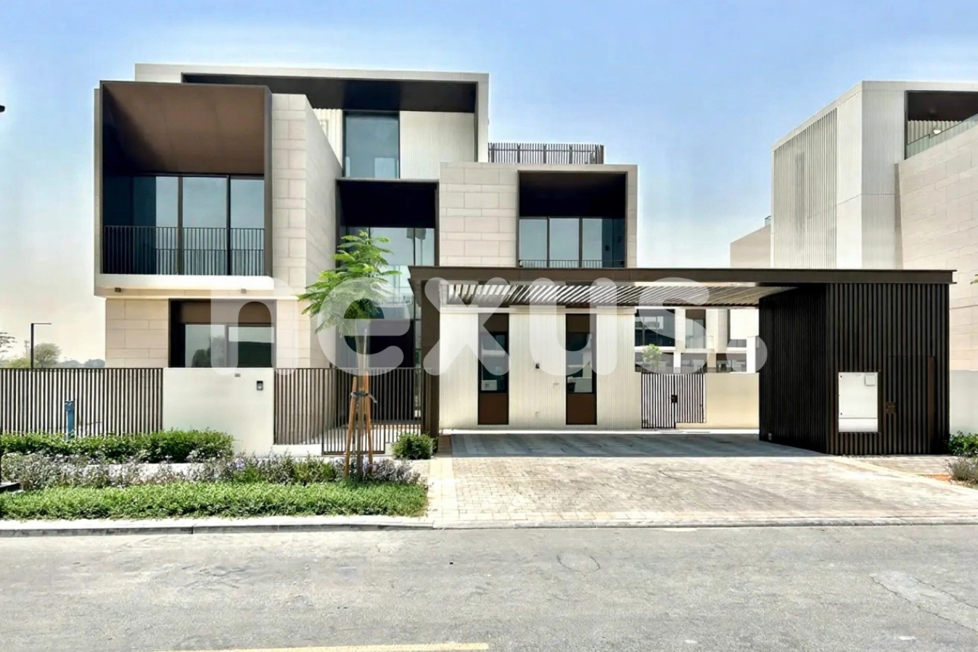 Corner Unit | Multiple Chqs | Private Pool