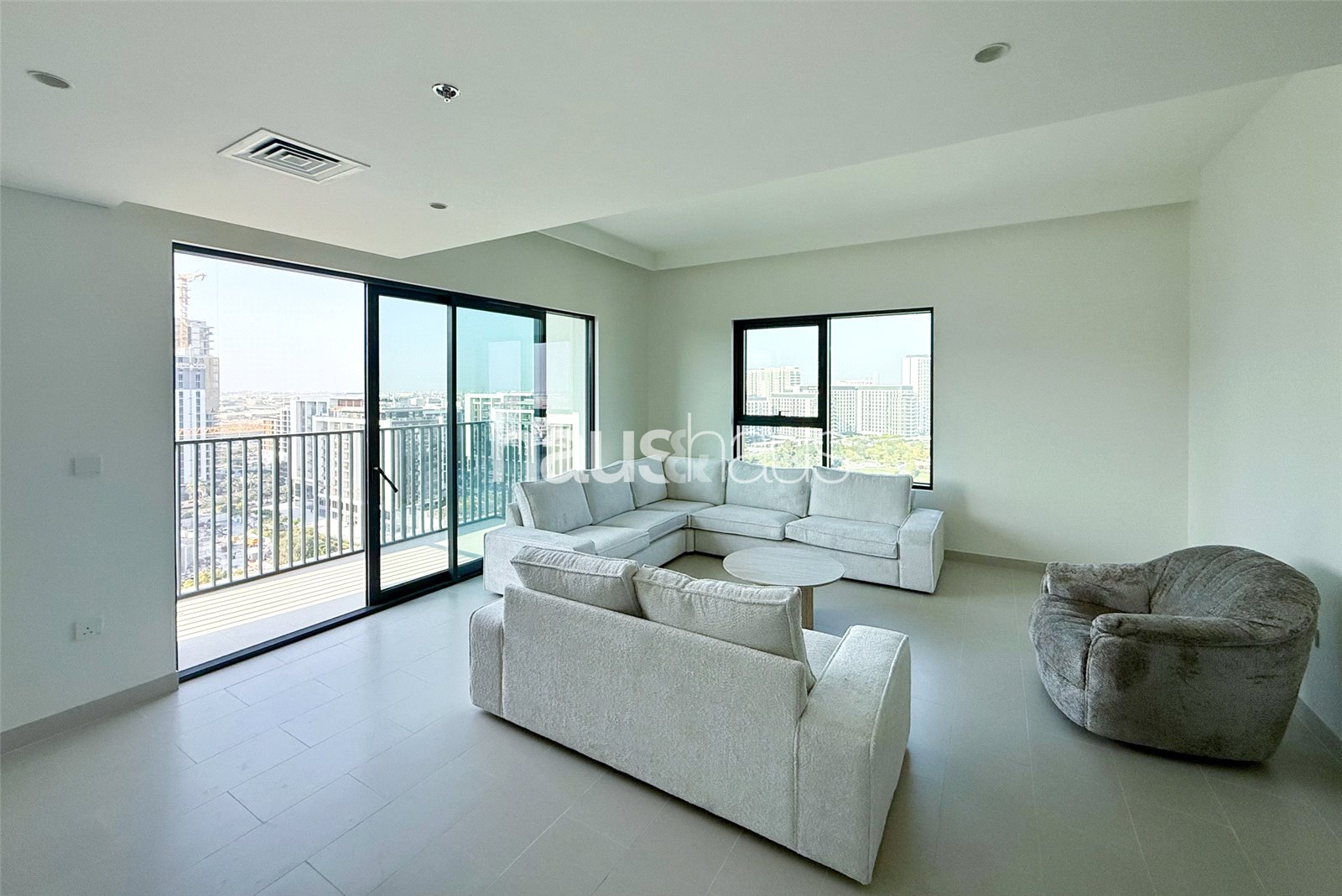 Furnished | High Floor | Vacant Now