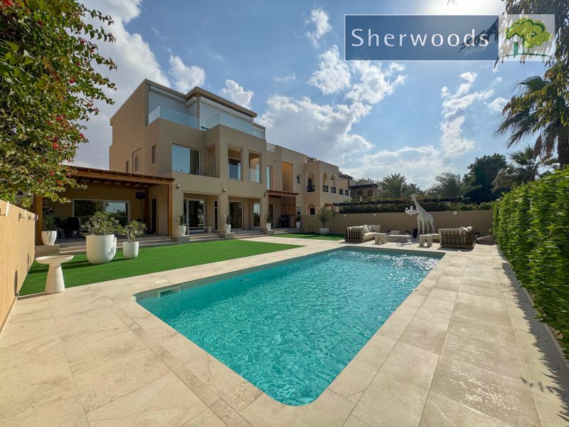 For Sale 5 Bedroom Villa in Ras Al Khaimah - Luxury