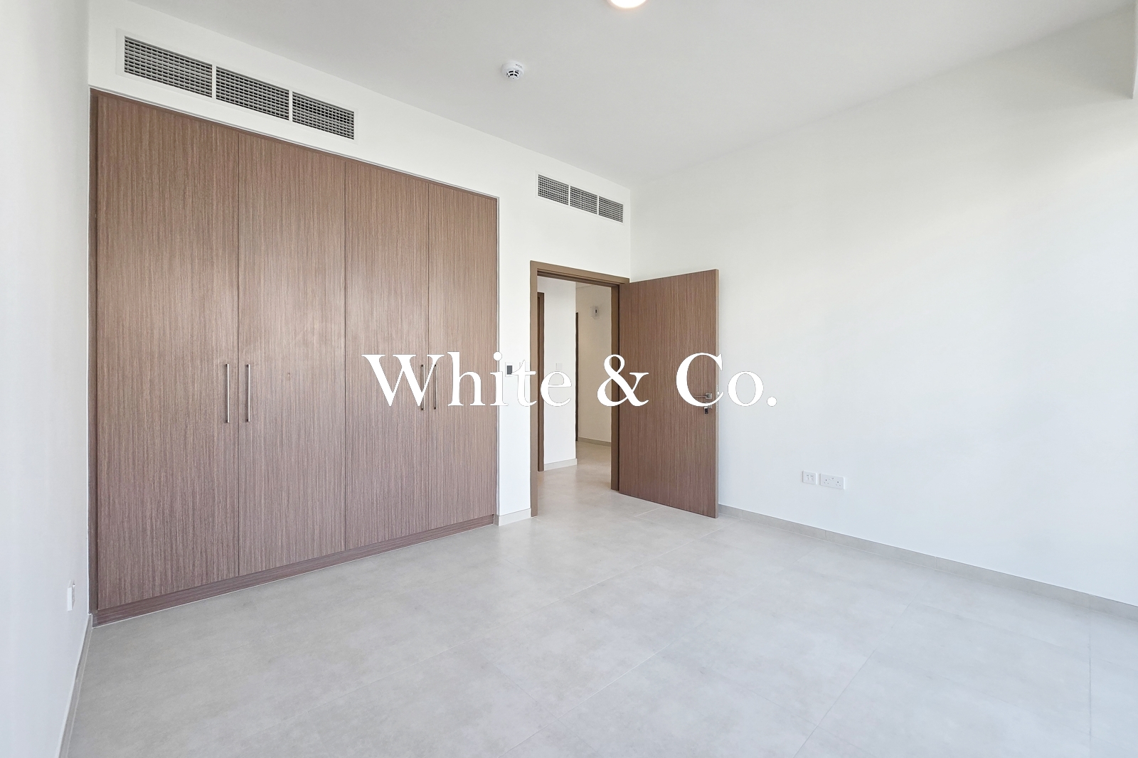 Bigger Plot | Vacant Now |Unfurnished Unit