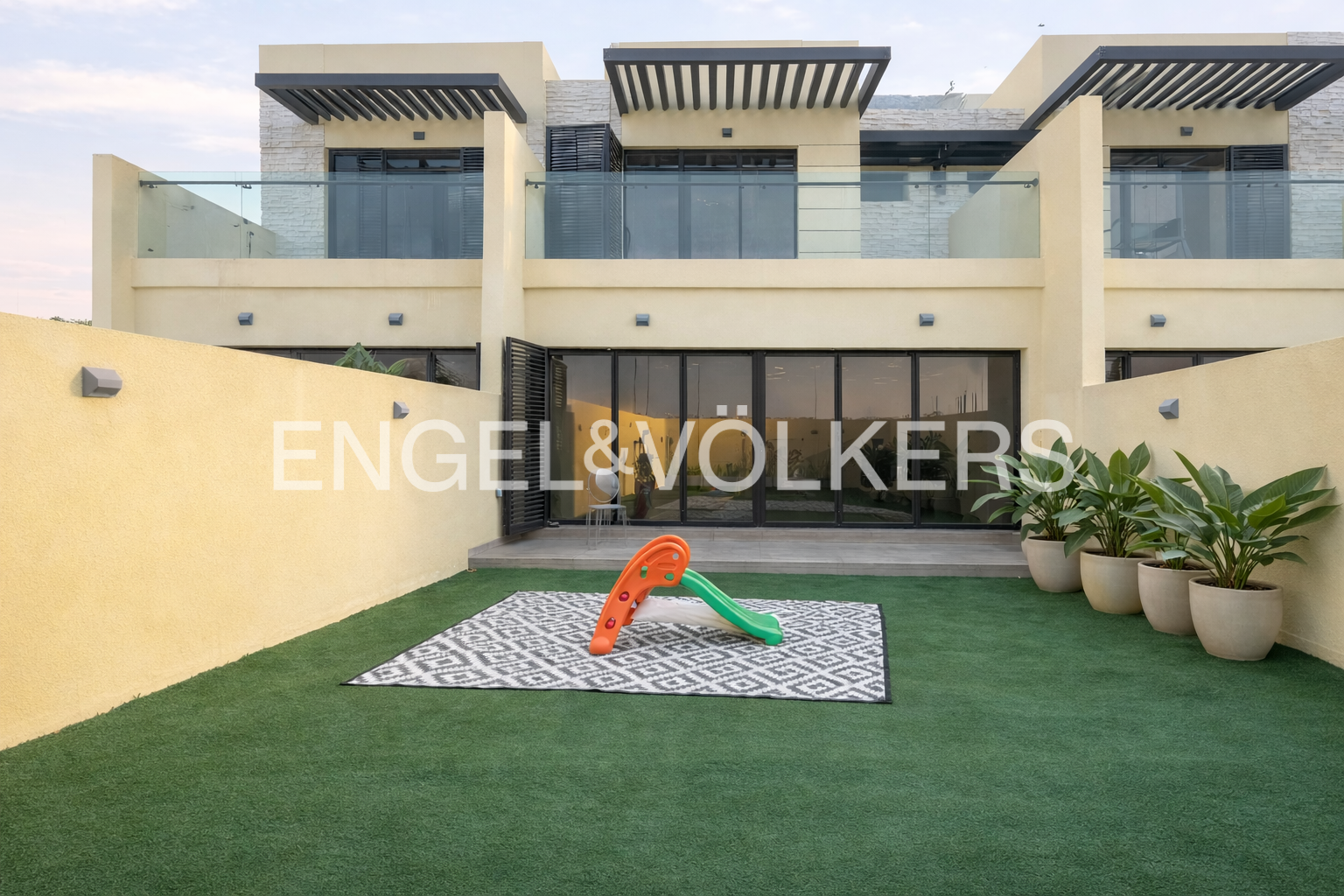 Motivated Seller | Close to Pool | Modern