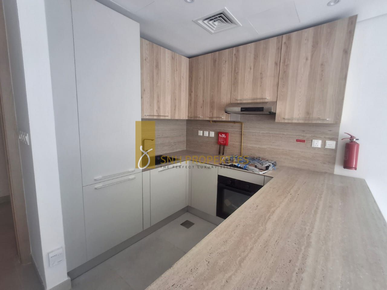 BRAND NEW | READY TO MOVE IN | BIG LAYOUT