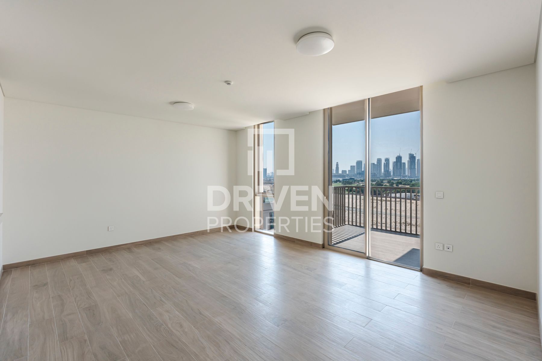 Full Golf View | Near School | Plus Maid's Room