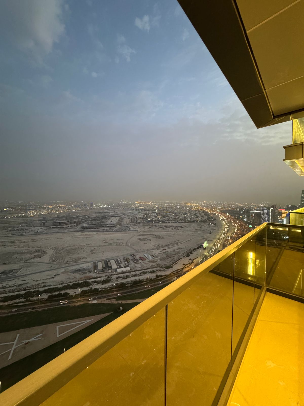 ****RENT TO OWN****LUXURIOUS 3 BR APARTMENT | VACANT | FULLY FURNISHED | HIGHER FLOOR |
