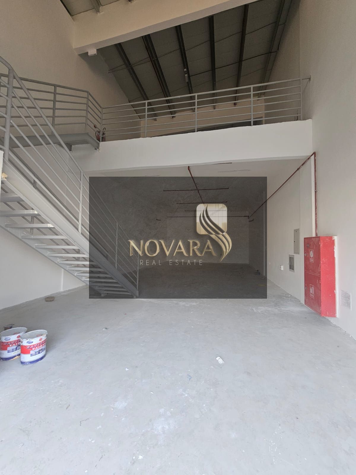 Warehouse for Rent in Al Jurf Industrial 1 Ajman – 2300 sq. ft. with Mezzanine, 3-Phase Electricity 25 kW, AED 130,000/year