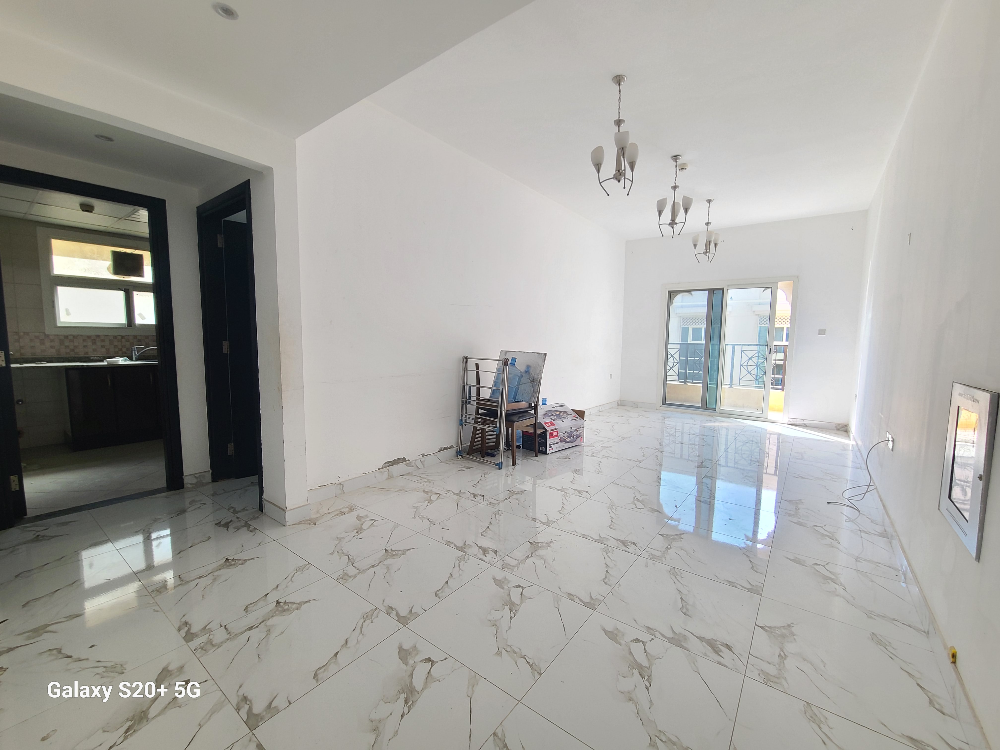 Lavish 2bhk with 2 master bedrooms/ parking/ balcony new muwaileh sharjah