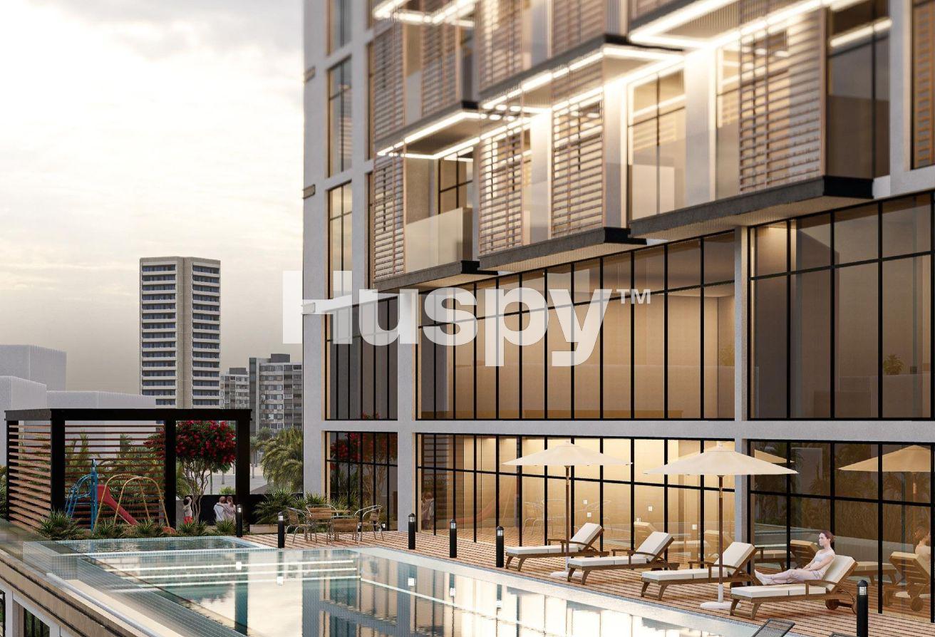 Brand New | Pool View | Close to Metro