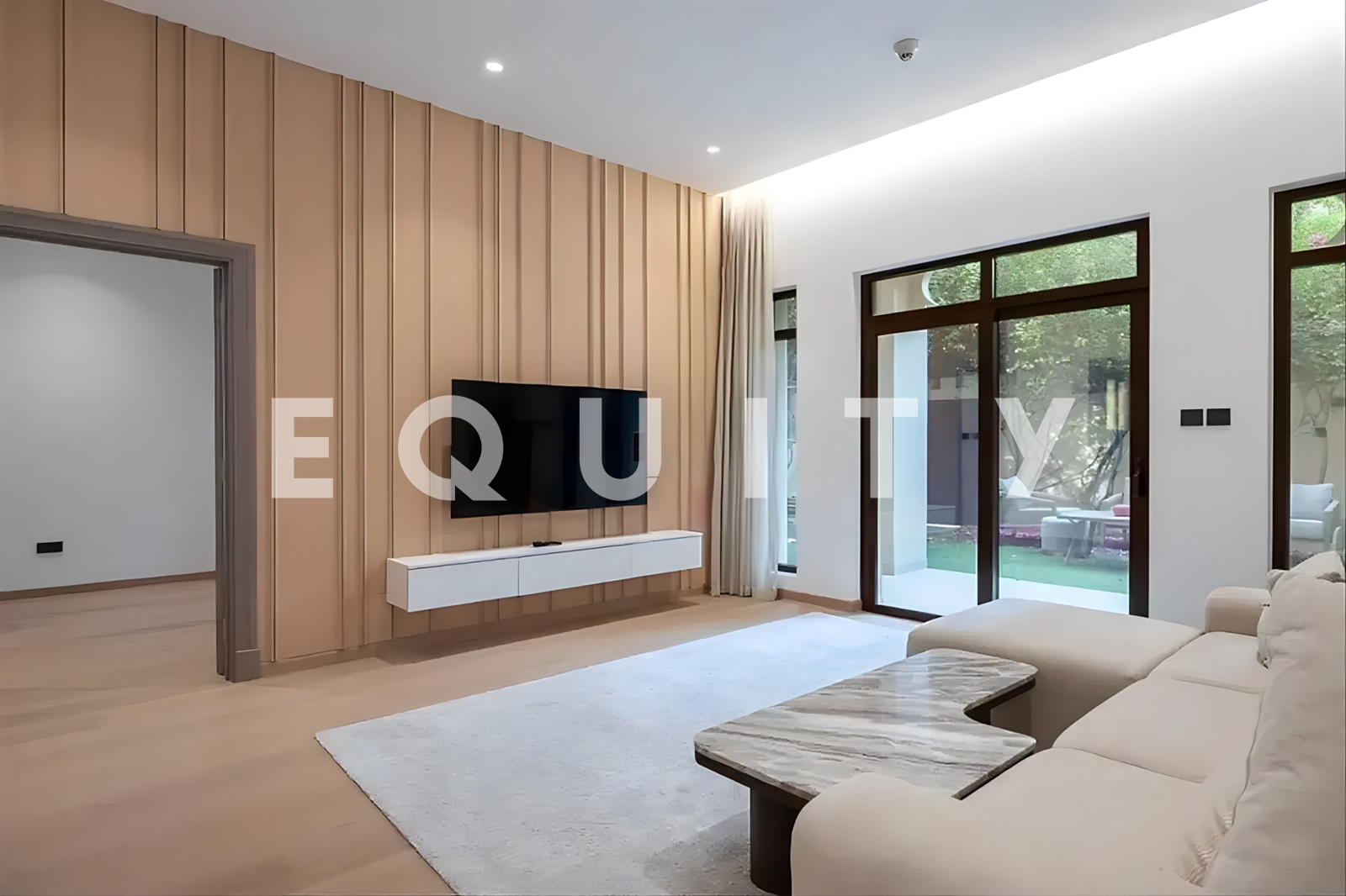 Reduced | Large Garden | Vacant Now | Upgraded