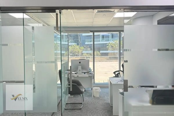 Fully Furnished | Floor to Ceiling Windows I 2 Parking Spaces